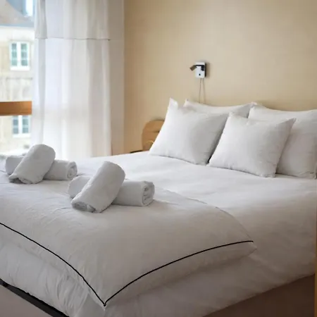 Apartament Renove Avec Terrasse - Bail Mobilite